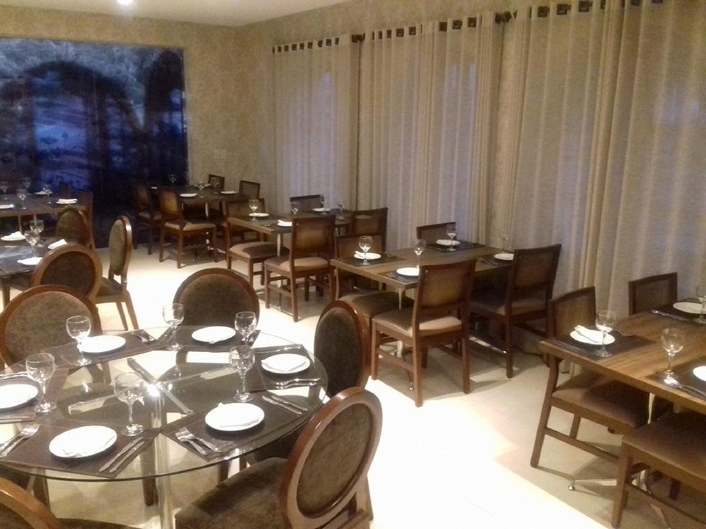Wembley Park Hotel Porangatu 外观 照片